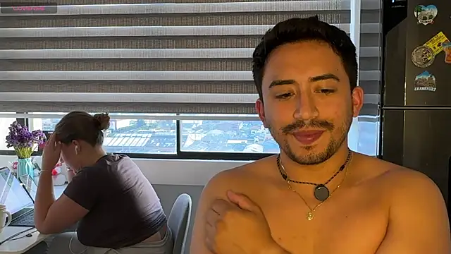 Sofii n Diego online show from 04/06/26, 10:44