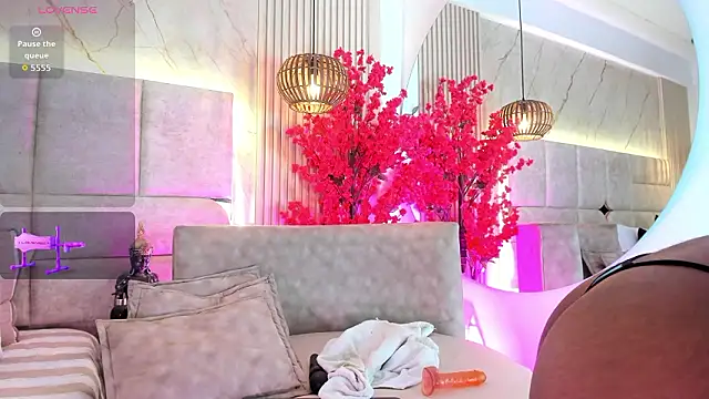 EmmaLovve online show from 03/09/26, 03:21