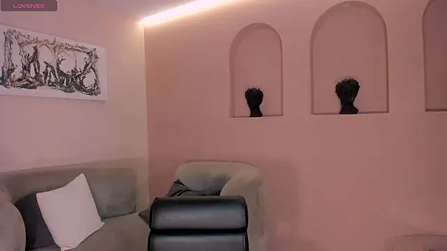 LucieMartin online show from 04/09/26, 07:52