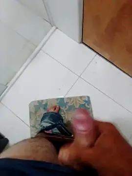 Snapshot of pau-de-ourod chatting on 04/11/26, 09:02 pau-de-ourod online show from 04/11/26, 09:02