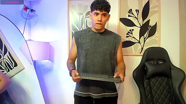 justin payn14 online show from 03/26/26, 02:33