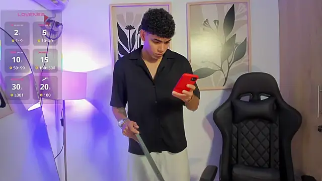 justin payn14 online show from 04/28/26, 03:11