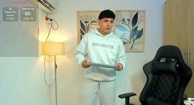 justin payn14 online show from 07/06/26, 12:13