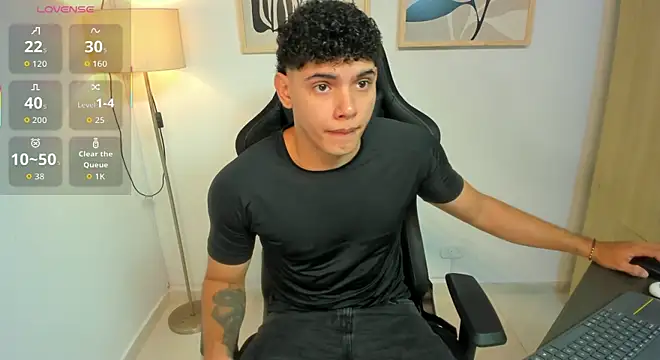 justin payn14 online show from 07/08/26, 12:42