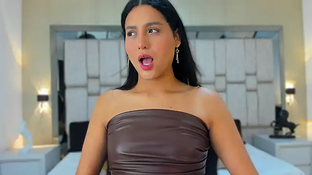 Snapshot of ValeryCooper18 chatting on 02/16/26, 06:48 ValeryCooper18 online show from 02/16/26, 06:48