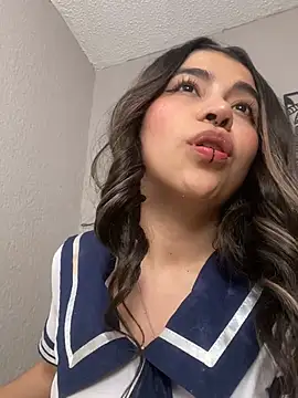 Snapshot of loveegirll1 chatting on 02/03/26, 06:40 loveegirll1 online show from 02/03/26, 06:40