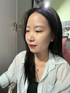 Linne6789 online show from 05/10/26, 03:23