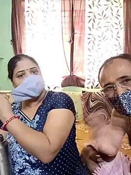 Snapshot of HoneyHush chatting on 02/18/26, 06:09 HoneyHush online show from 02/18/26, 06:09