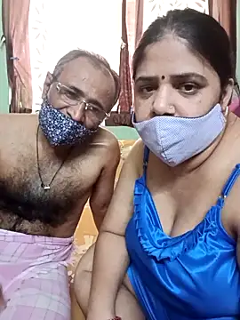 HoneyHush online show from 03/07/26, 09:39