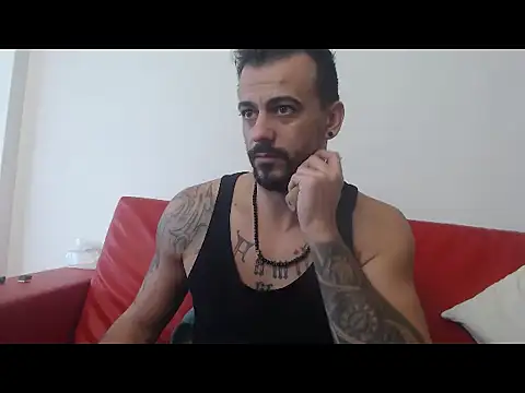 Snapshot of RyanxCole chatting on 02/02/26, 12:59 RyanxCole online show from 02/02/26, 12:59