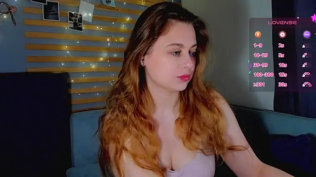 Alice Wanderr online show from 03/17/26, 03:33