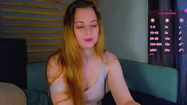 Alice Wanderr online show from 04/10/26, 03:56
