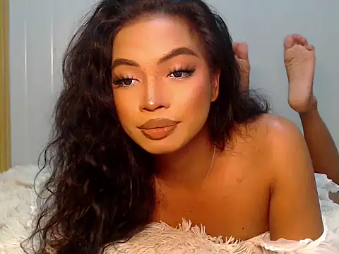 Snapshot of girlyteengrl chatting on 02/17/26, 05:19 girlyteengrl online show from 02/17/26, 05:19