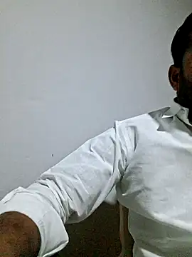 hot---boy1 online show from 02/14/26, 05:04