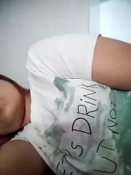 cute-hiphop online show from 06/23/26, 05:49