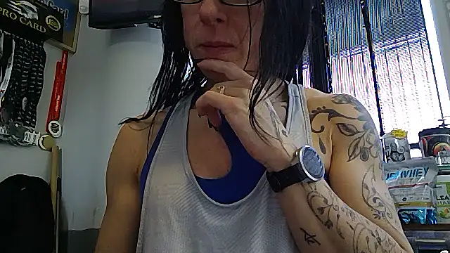 Snapshot of FITGIRL-MAEVA chatting on 02/26/26, 12:26 FITGIRL-MAEVA online show from 02/26/26, 12:26