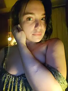 Snapshot of HotDevilGirl_ chatting on 02/08/26, 04:10 HotDevilGirl online show from 02/08/26, 04:10