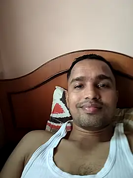 Snapshot of Mumbai_handsom92 chatting on 02/02/26, 04:11 Mumbai handsom92 online show from 02/02/26, 04:11