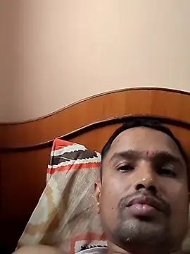 Snapshot of Mumbai_handsom92 chatting on 02/06/26, 05:34 Mumbai handsom92 online show from 02/06/26, 05:34