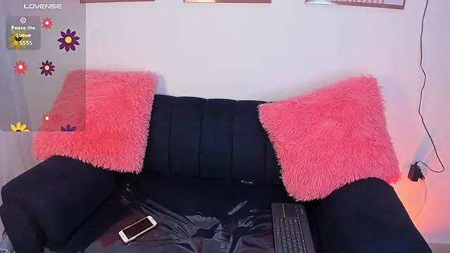 chloe petite2 online show from 02/19/26, 01:51