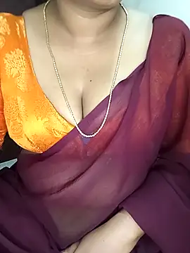 Snapshot of Chinnima143 chatting on 02/25/26, 02:54 Chinnima143 online show from 02/25/26, 02:54