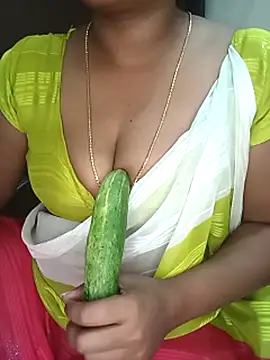 Snapshot of Chinnima143 chatting on 03/01/26, 06:43 Chinnima143 online show from 03/01/26, 06:43