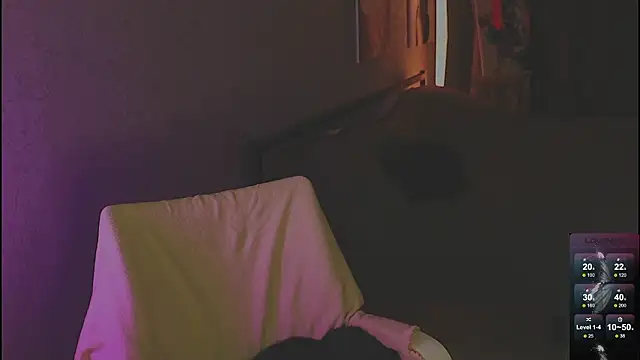 Snapshot of Alisia_here chatting on 02/04/26, 03:29 Alisia here online show from 02/04/26, 03:29