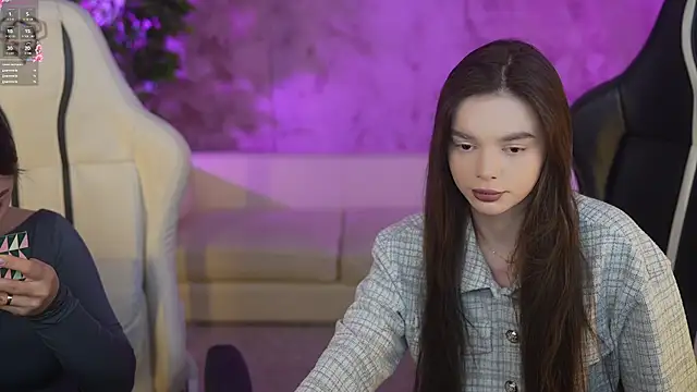 Snapshot of Zlata_Sky chatting on 02/18/25, 07:41 Zlata Sky online show from 02/18/25, 07:41