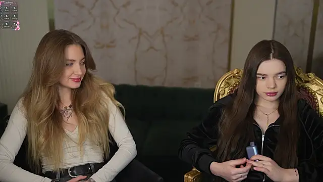 Snapshot of Zlata_Sky chatting on 02/25/25, 01:52 Zlata Sky online show from 02/25/25, 01:52