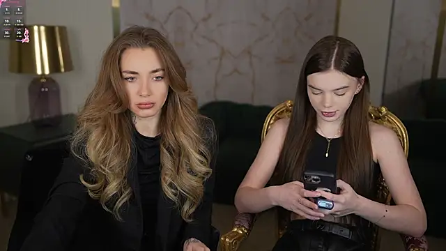 Snapshot of Zlata_Sky chatting on 03/02/25, 07:45 Zlata Sky online show from 03/02/25, 07:45