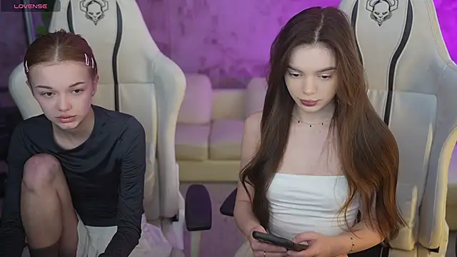 Snapshot of Zlata_Sky chatting on 03/03/25, 10:42 Zlata Sky online show from 03/03/25, 10:42