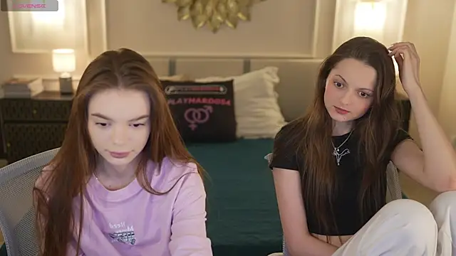 Snapshot of Zlata_Sky chatting on 12/05/25, 03:52 Zlata Sky online show from 12/05/25, 03:52