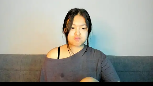 luna yum online show from 02/26/26, 09:36