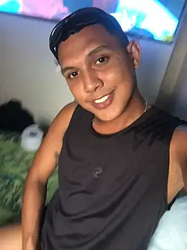 Snapshot of _Usher chatting on 03/01/26, 09:28 Usher online show from 03/01/26, 09:28