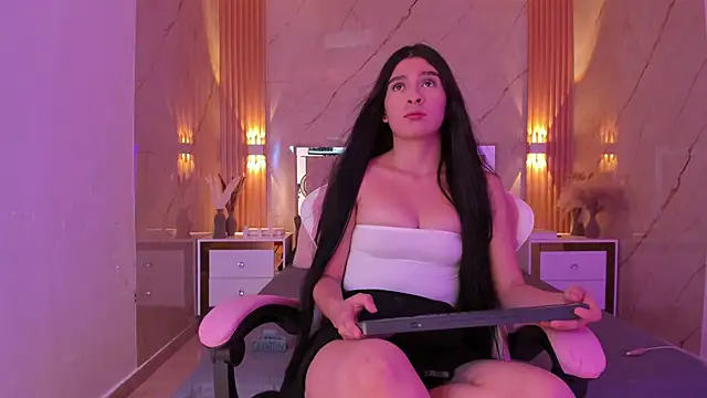 Snapshot of avigail_xo chatting on 02/06/26, 06:55 avigail xo online show from 02/06/26, 06:55