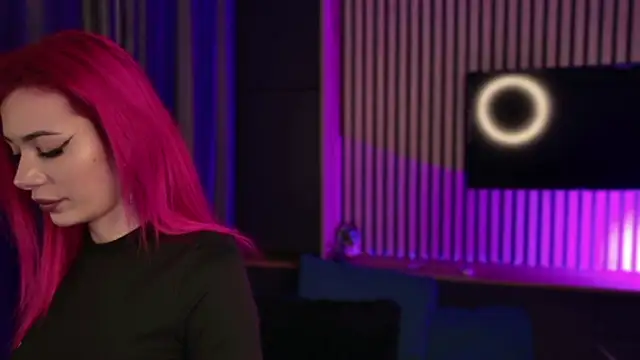 Snapshot of KaylieRosse chatting on 02/17/26, 06:14 KaylieRosse online show from 02/17/26, 06:14