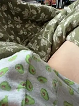 twankletoes1234 online show from 02/11/26, 11:48