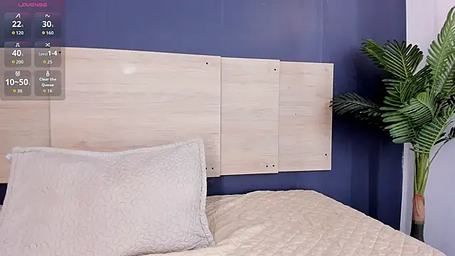 GrettaRouse online show from 04/15/26, 02:51