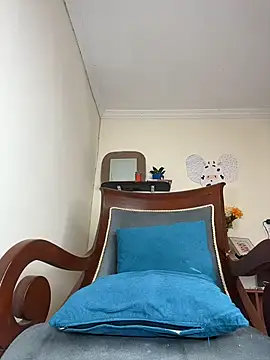 Snapshot of LilaRvsh chatting on 04/18/26, 01:59 LilaRvsh online show from 04/18/26, 01:59