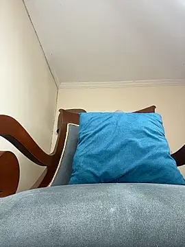 Snapshot of LilaRvsh chatting on 04/27/26, 05:11 LilaRvsh online show from 04/27/26, 05:11