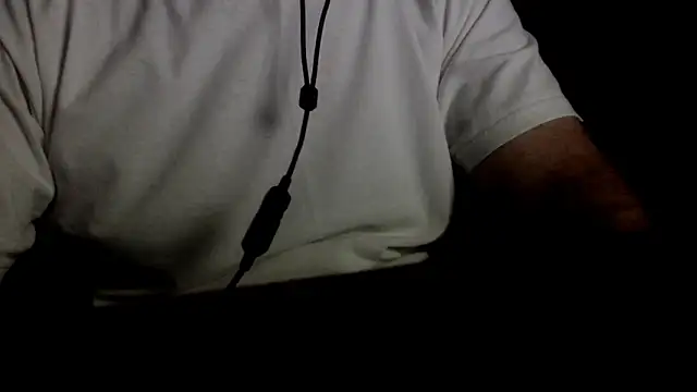 Snapshot of cumintodadark chatting on 05/20/26, 10:27 cumintodadark online show from 05/20/26, 10:27