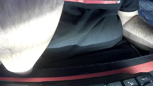 Snapshot of no-name15 chatting on 02/01/26, 01:04 no-name15 online show from 02/01/26, 01:04