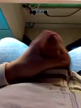 Snapshot of no-name15 chatting on 02/09/26, 04:44 no-name15 online show from 02/09/26, 04:44