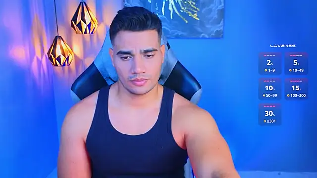 Snapshot of AndresRodriguez1 chatting on 02/15/26, 03:53 AndresRodriguez1 online show from 02/15/26, 03:53