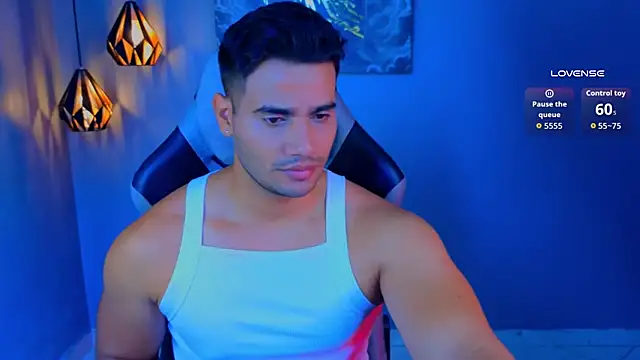 AndresRodriguez1 online show from 03/28/26, 01:11