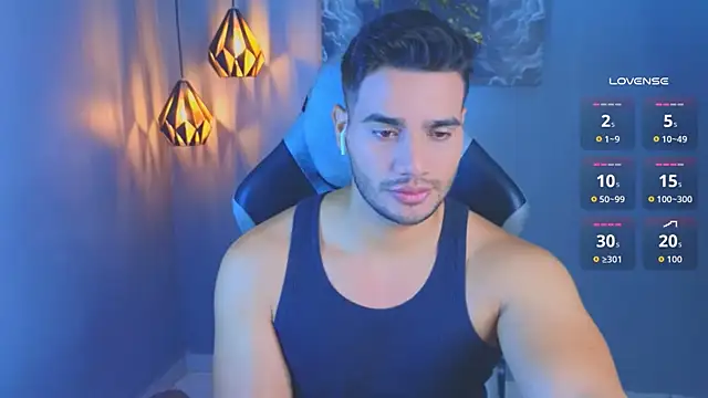 AndresRodriguez1 online show from 04/15/26, 10:55