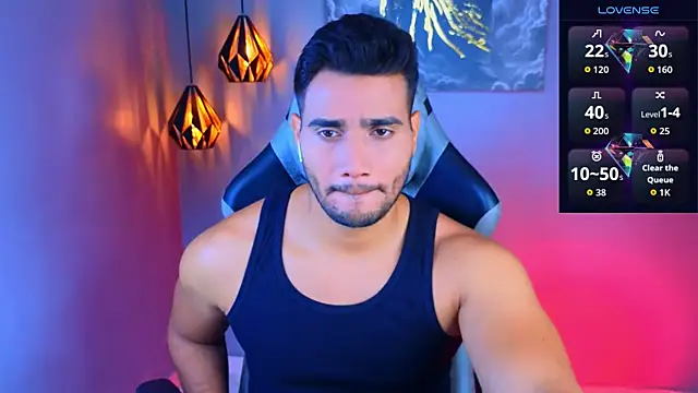 AndresRodriguez1 online show from 05/13/26, 12:46