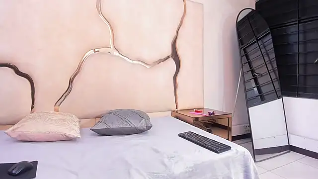 Snapshot of SexyAlyssax69 chatting on 03/01/26, 02:46 SexyAlyssax69 online show from 03/01/26, 02:46