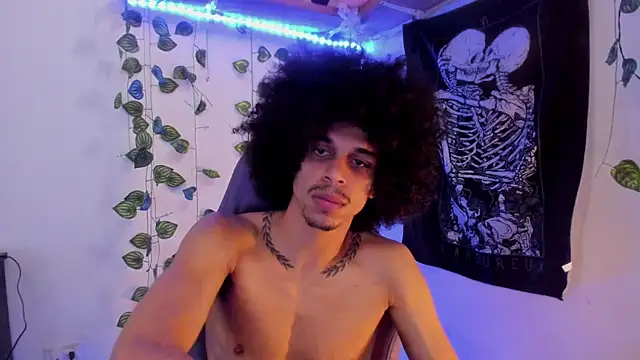 Aaron Hopper online show from 03/02/26, 01:29