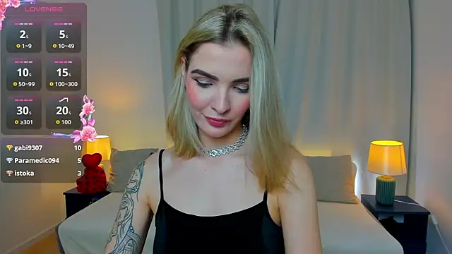 SinLuna  online show from 02/19/26, 09:00